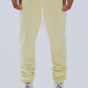 Fear of god x essentials sweatpants (unworn)